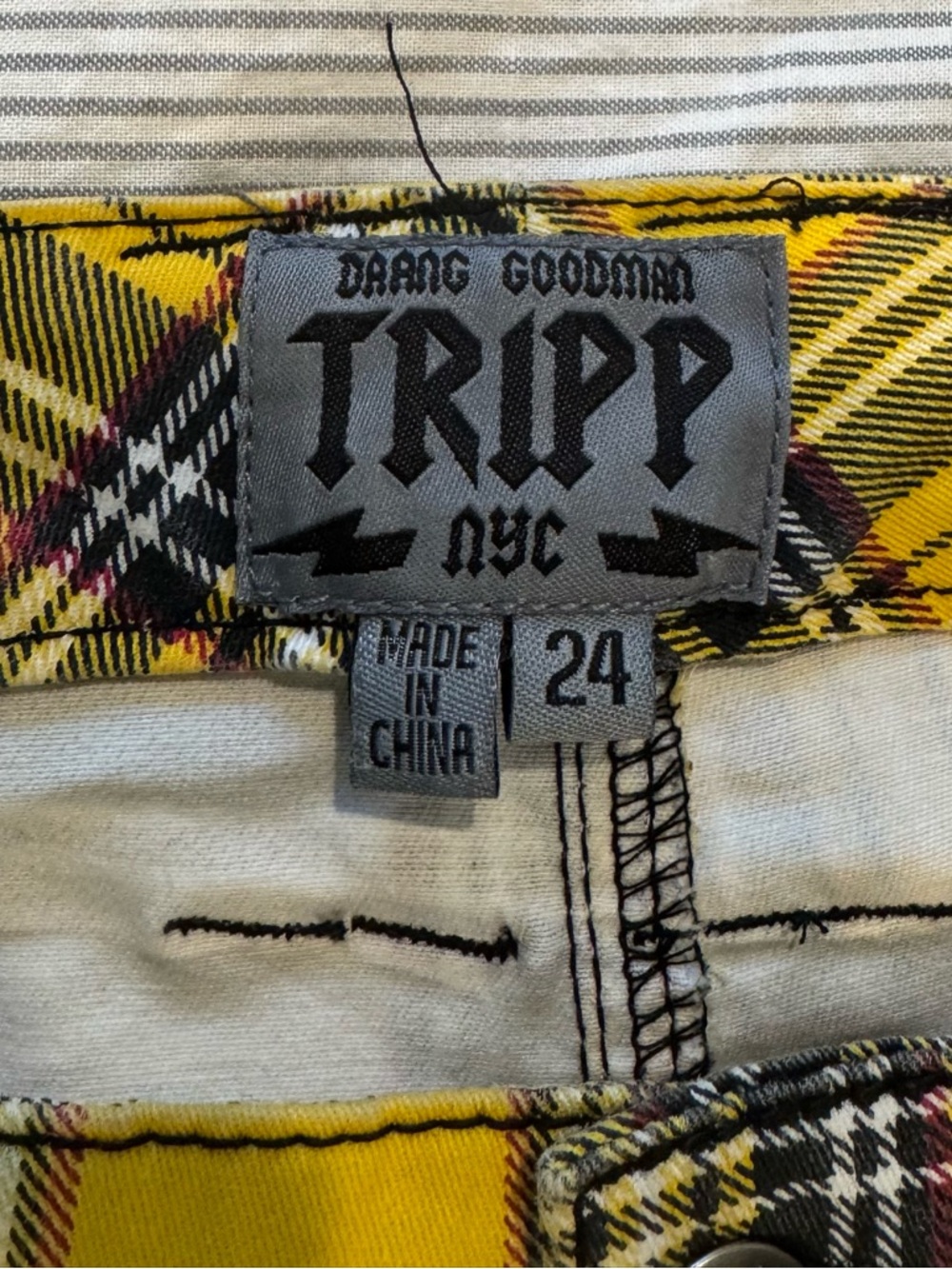 Tripp NYC Yellow Plaid Punk Pants – Size 24W– Rare Bold Tartan - Picture 2 of 5
